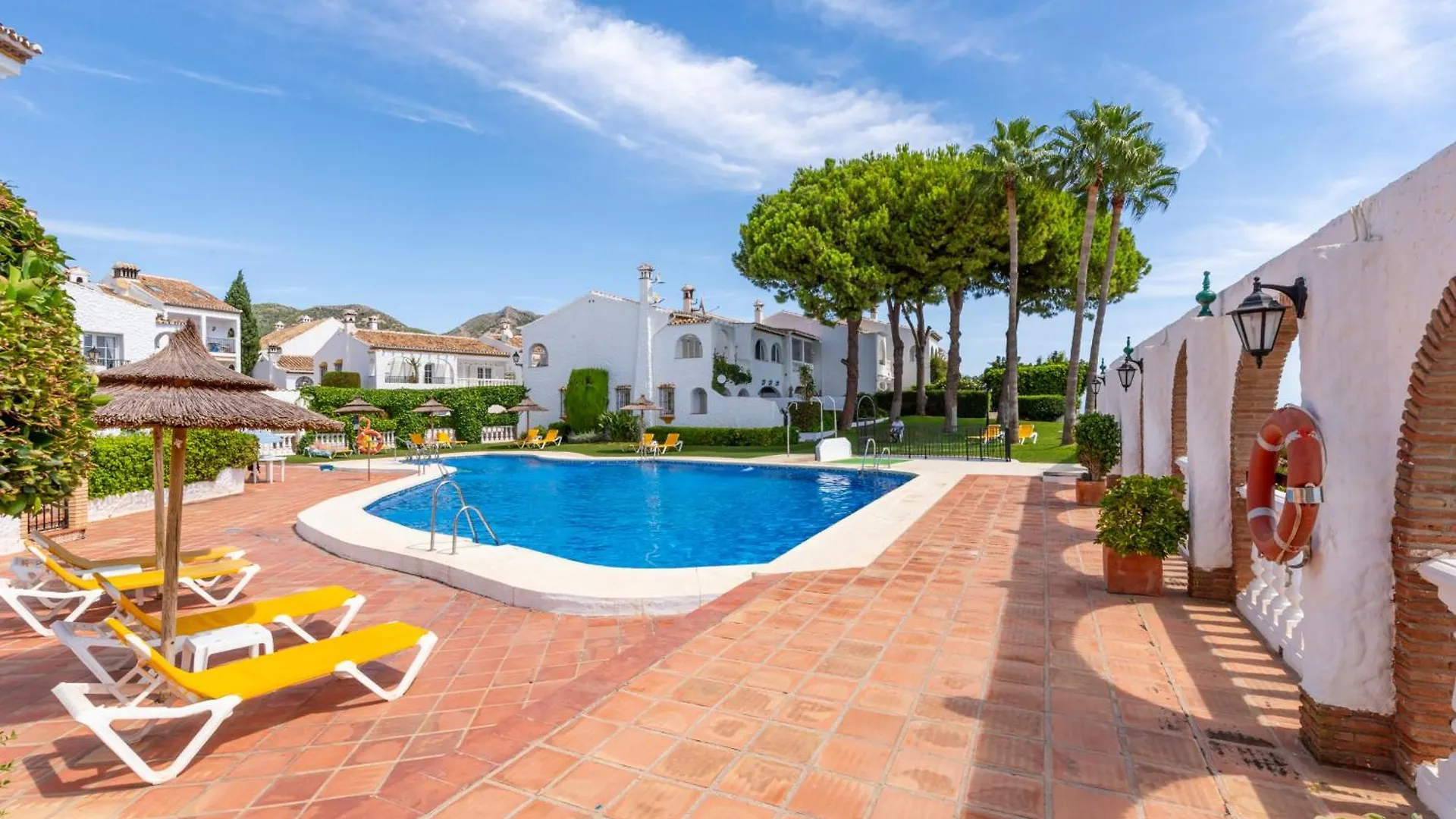 Tio Charles De June - Charming 2 Bedroom Apartment Benalmádena
